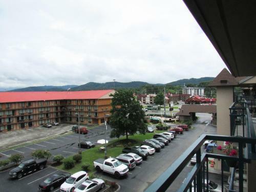 Arbors At Island Landing Hotel & Suites