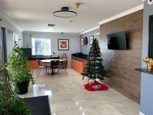 Motel Extended Stay Inn & Suites