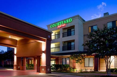 Hotel Courtyard College Station