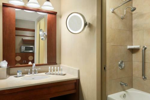 Hotel Doubletree By Hilton Dfw Airport North