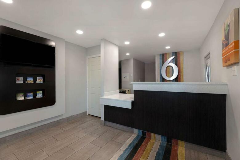 Motel 6 San Antonio West - Seaworld