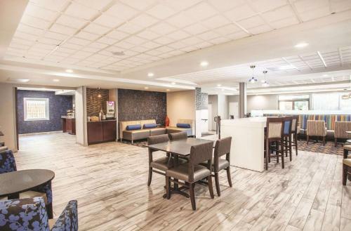 Hotel La Quinta By Wyndham Charlottesville-uva Medical