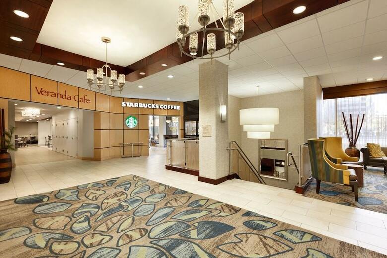 Hotel Crowne Plaza Washington National Airport