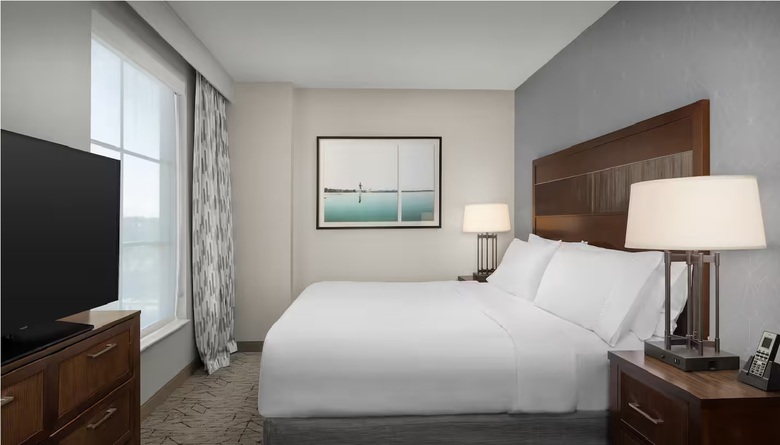 Hotel Embassy Suites Springfield