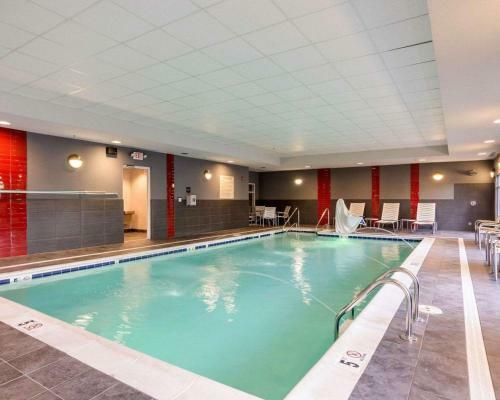 Hotel Comfort Suites Williamsburg Historic Area