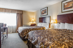 Hotel Rodeway Inn & Suites