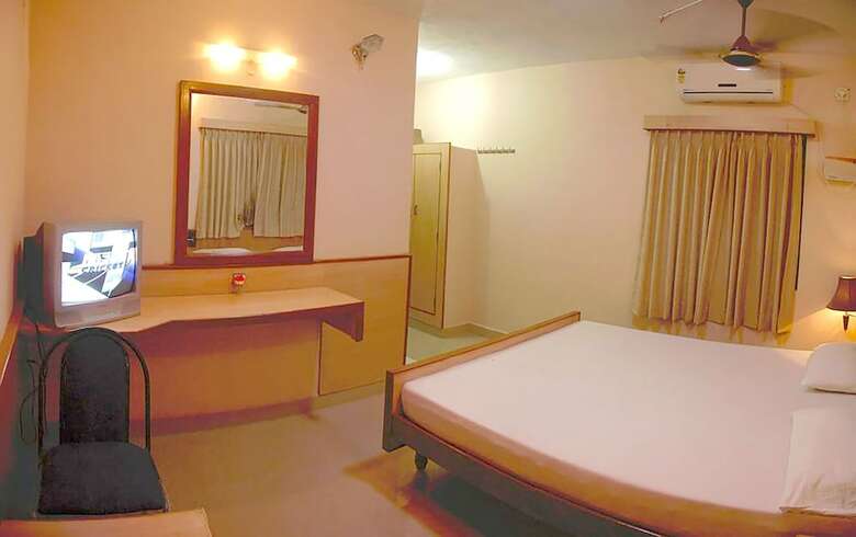 Hotel Vinodhara Guest House