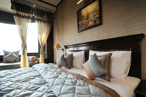 Hotel Diplomat Residency