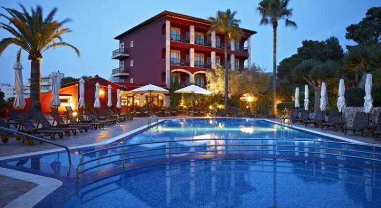 Hotel Cala Sant Vicen�