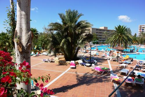 Hotel Club Cala Romani