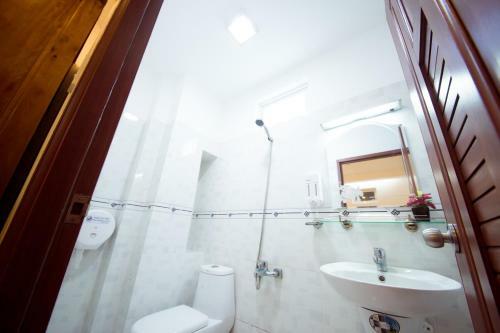 Ck Saigon Central Hotel (Former Is Big Mama Hotel)