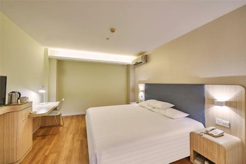 Hotel Hanting Express Jinan Huaxin Road