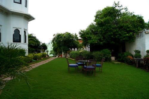 Karohi Haveli - A Heritage Hotel