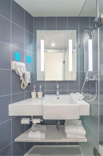 Hotel Hanting Express Nanjing Pukou Nanda
