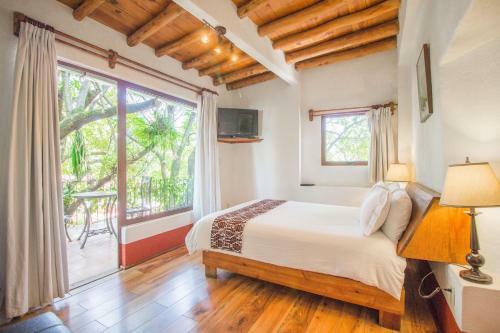Hotel Mes�n de Leyendas Downtown & Garden