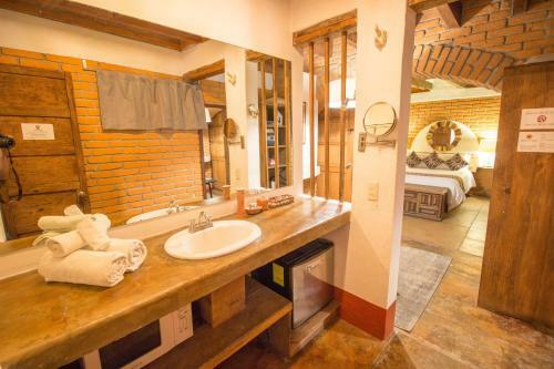Hotel Mes�n de Leyendas Downtown & Garden