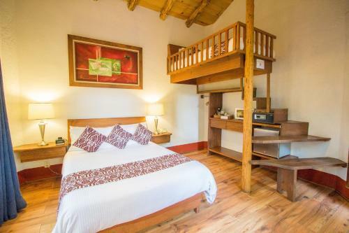 Hotel Mes�n de Leyendas Downtown & Garden