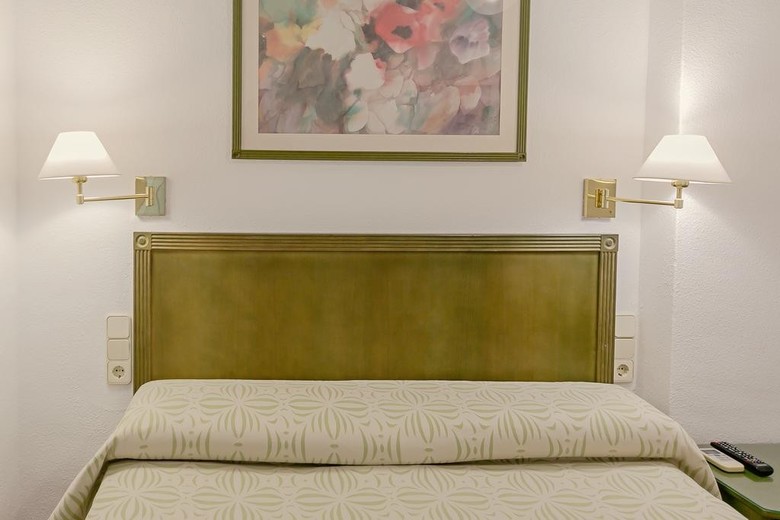 Hostal Lantana Garden