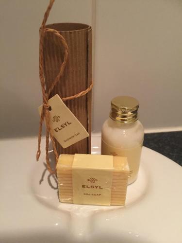 Number 10 Serviced Apartment - City Center