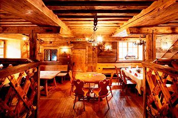 Hostal Euro Youth Hotel & Krone