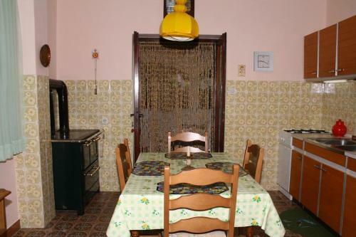 Apartments With A Parking Space Mirca (brac) - 729