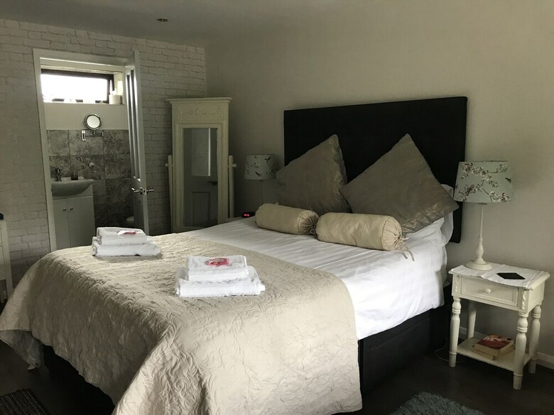 Pinewood Lodge