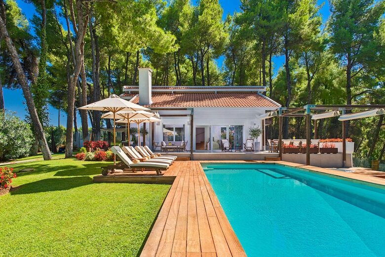The White Villa At Sani