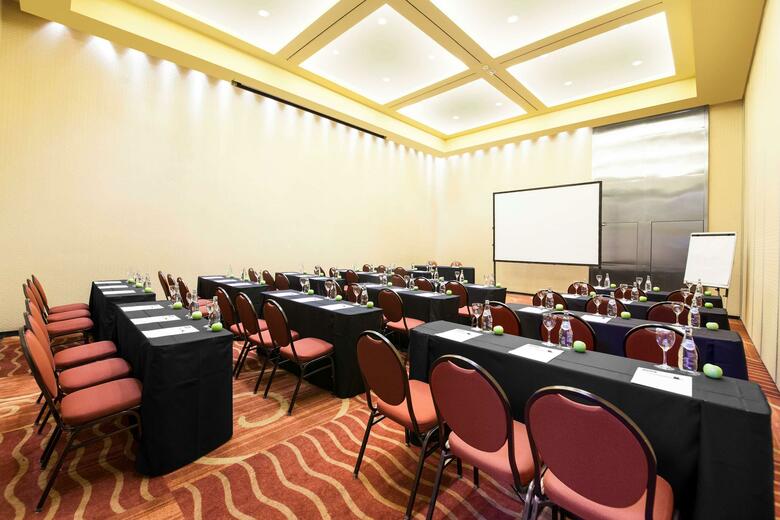 Hotel Doubletree By Hilton Buenos Aires