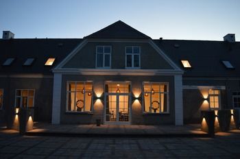 Bed & Breakfast Femh�j