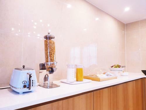 Uneed Hotel