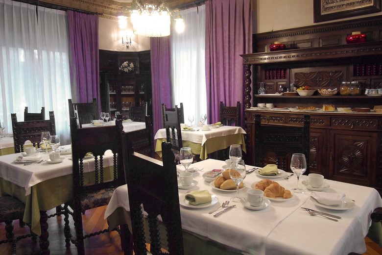 Hotel Apartamentos Arias