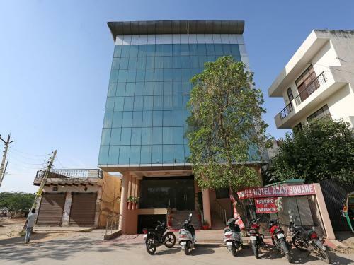 Hotel Oyo 8536 Azad Square