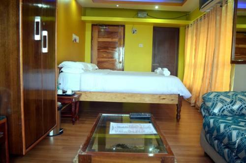 Ross View Hotel And Resort