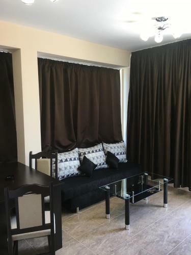 Golden Sea View Apartments