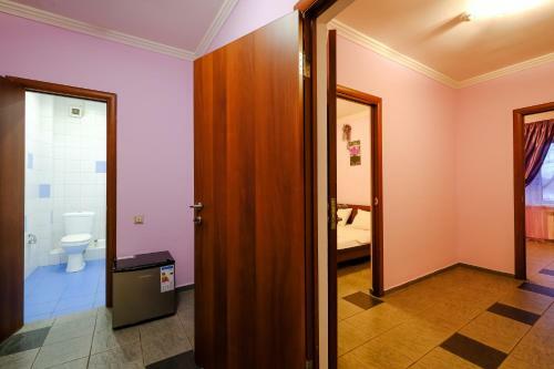 Hostal Buhta Guest House