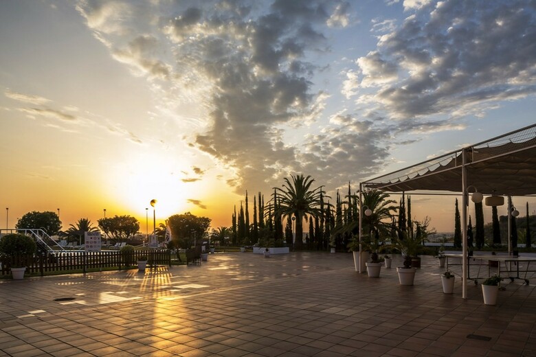 Hotel Ilunion Alcora Sevilla (san Juan De Aznalfarache)