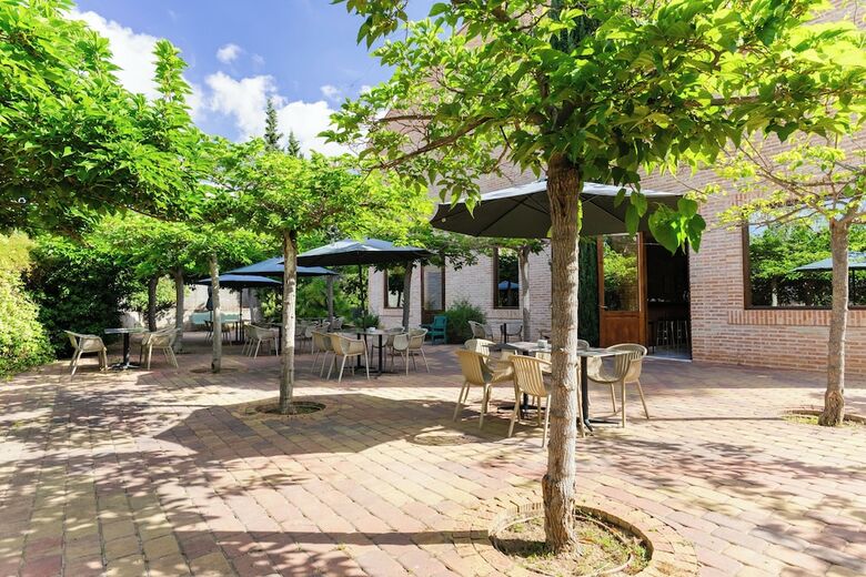 Hotel Ad-hoc Parque Golf