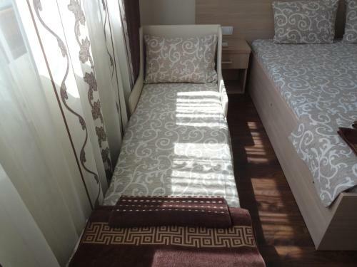 Two-bedroom Apartment With Garden