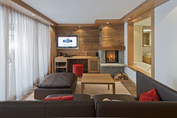 Schoenegg Swiss Q Chalet Hotel