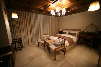 Bonum 1957 Hanok Stay And Hotel