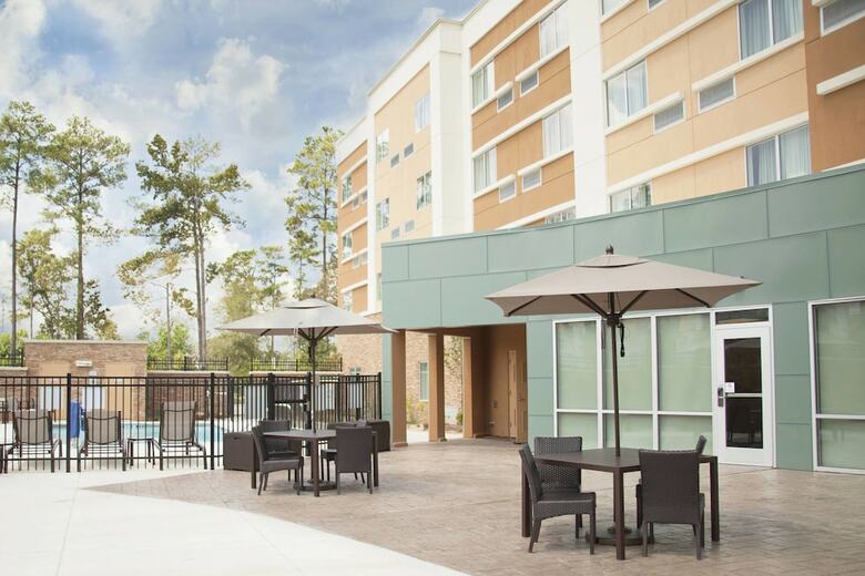 Hotel Courtyard By Marriott Houston Springwoods Village
