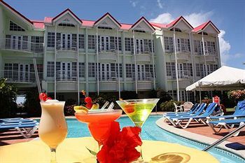 Palm Haven Hotel
