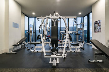 Stayicon Serviced Apartment On Collins