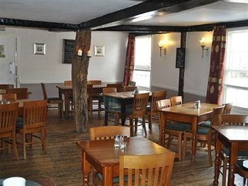 Hostal The Queens Head Inn
