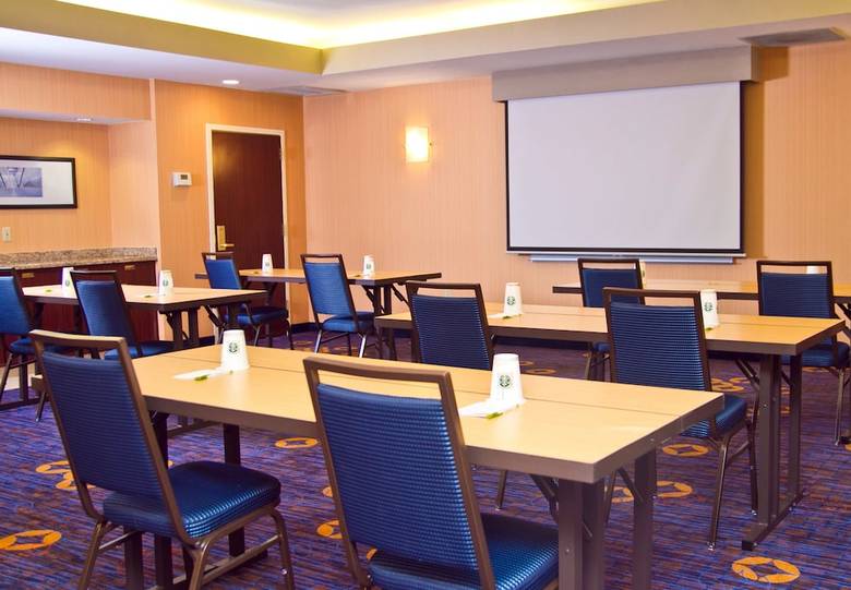 Hotel Courtyard By Marriott Dallas Richardson At Campbell