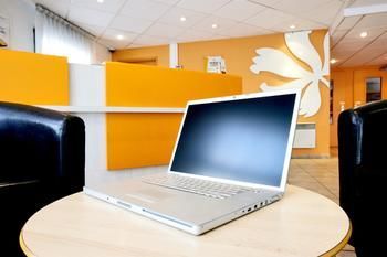 Hotel Premiere Classe Paris Ouest - Pont de Suresnes