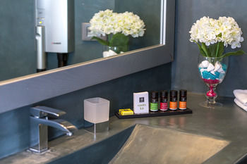 Aparthotel Thirea Suites & Studios - Adults Only