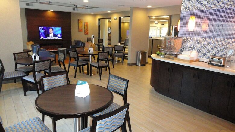 Hotel Mainstay Suites