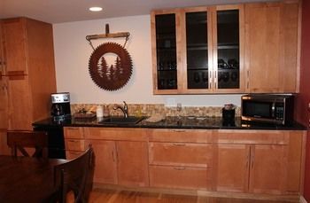 Fox Den Bed And Breakfast