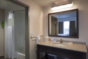 Hotel Hampton Inn & Suites By Hilton Airdrie